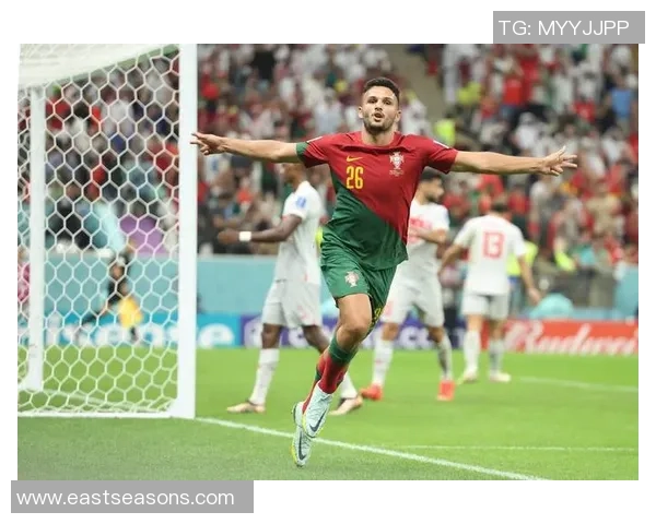 现役70后足球明星的传奇之路与辉煌成就探秘 现役70后足球明星的传奇之路与辉煌成就探秘