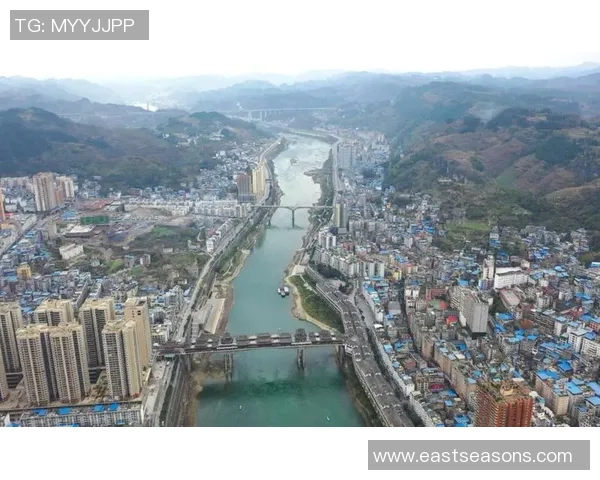 铜仁足球明星阵容全景展示及精彩瞬间回顾 铜仁足球明星阵容全景展示及精彩瞬间回顾